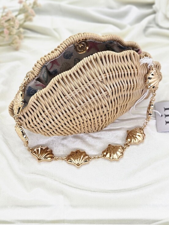 Haute Hippie Handbags - Viral Haute Hippie Shell Bag Seashell Clutch Natural Woven Bag Gold Chain Purse